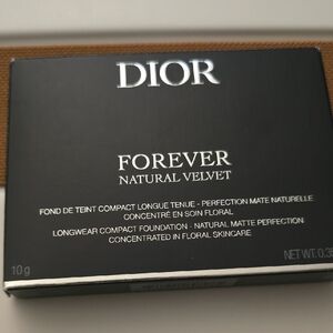 New In Box -Dior Forever Natural Velvet Compact 8N Neutral